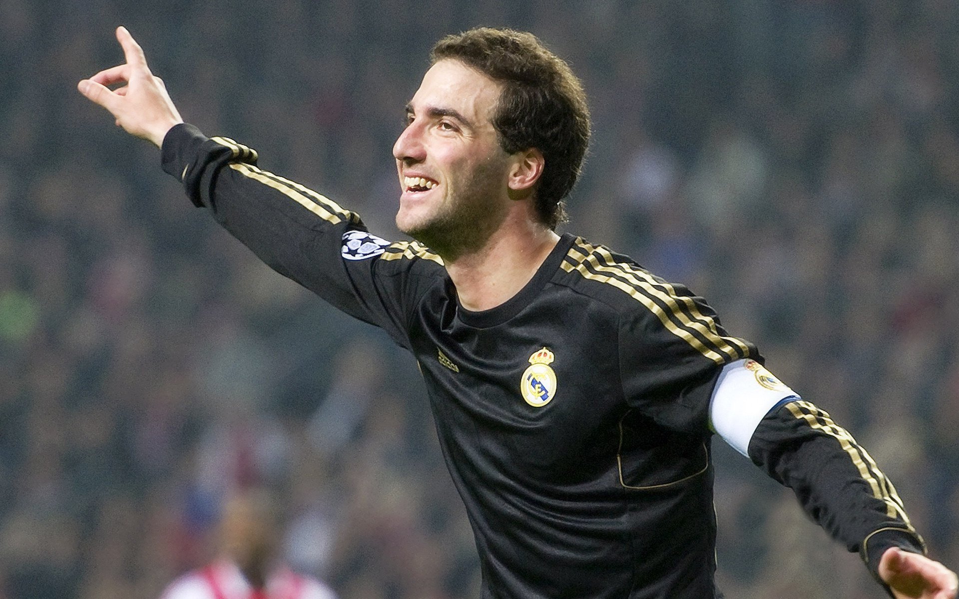 意甲攻防大战：场面火爆，精彩纷呈，意甲防守怎么这么严